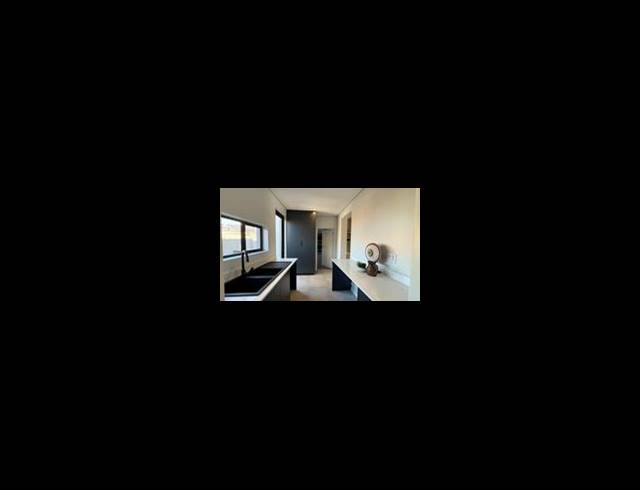 4 BEDROOM HOUSE FOR SALE IN FOUNTAINBROOK ESTATE
